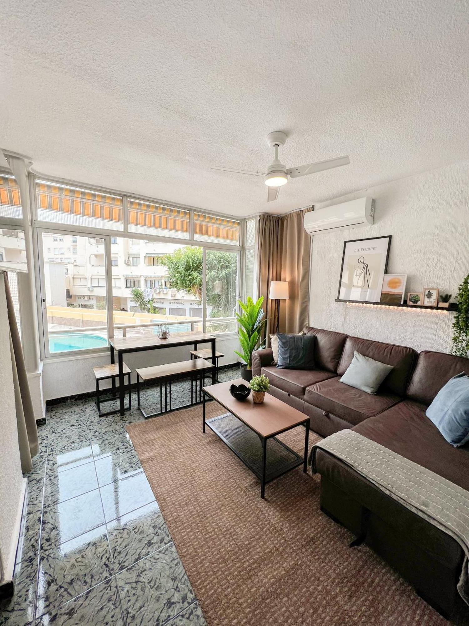 Cozy And Bright Flat With Pool