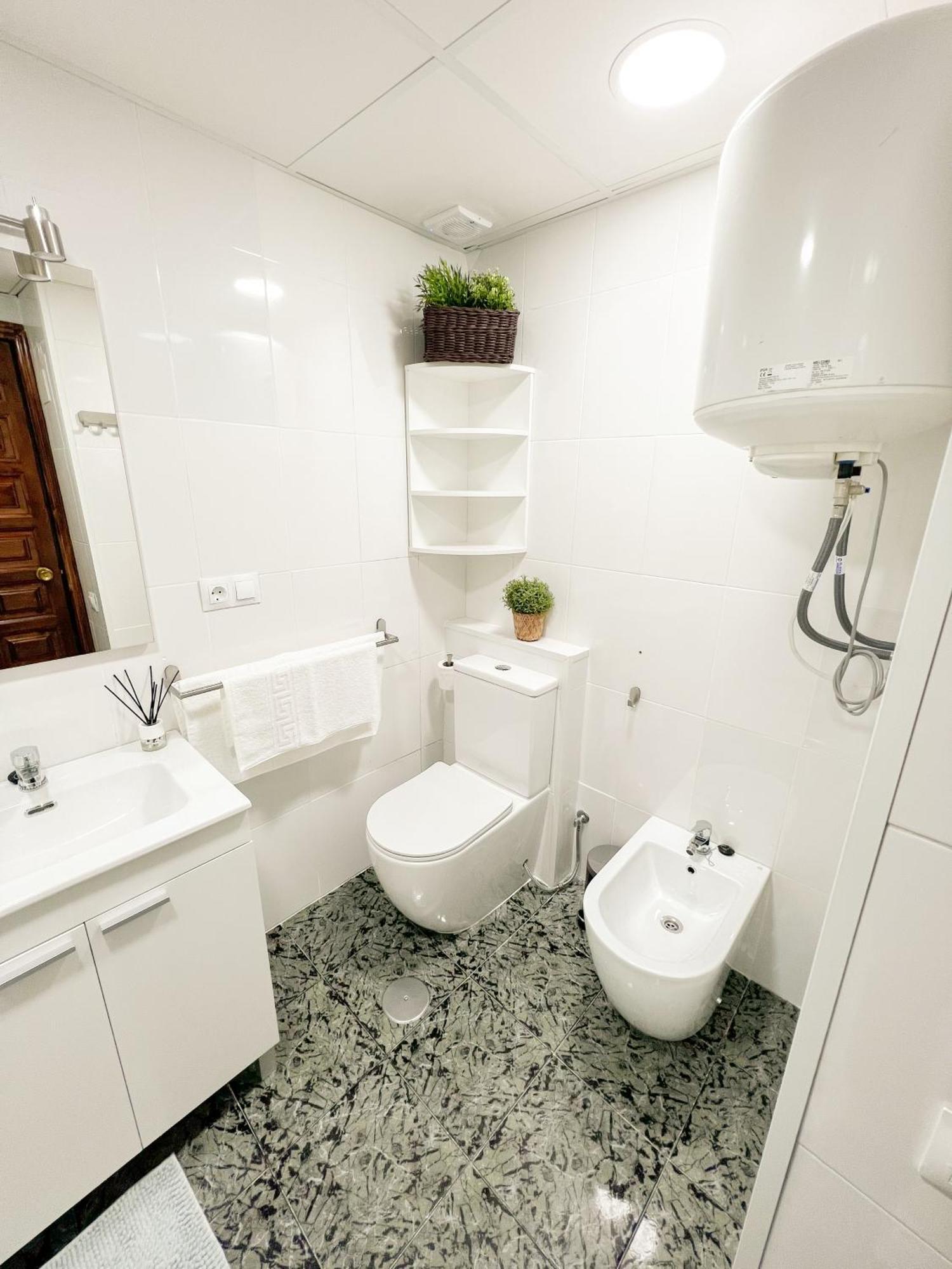 Cozy And Bright Flat With Pool Apartament