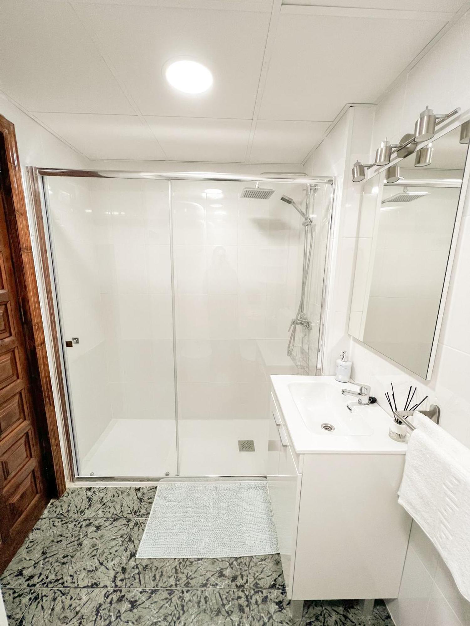 Cozy And Bright Flat With Pool Appartamento Torremolinos