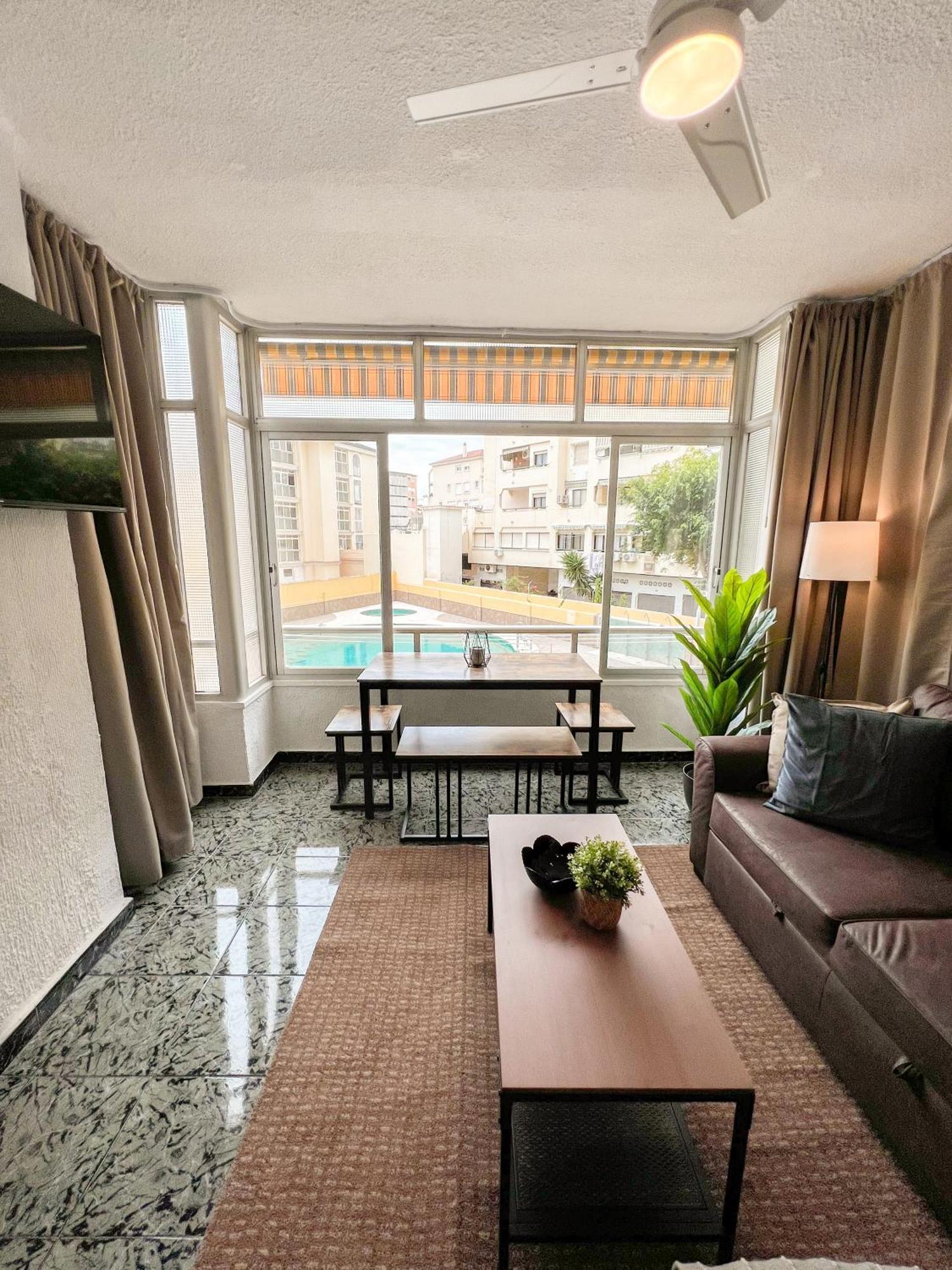 Cozy And Bright Flat With Pool * Torremolinos